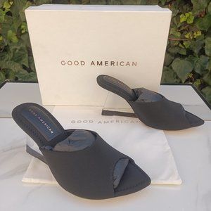 Good American Clear Invisible Wedge Peep Toe Sandals Women's Size 9